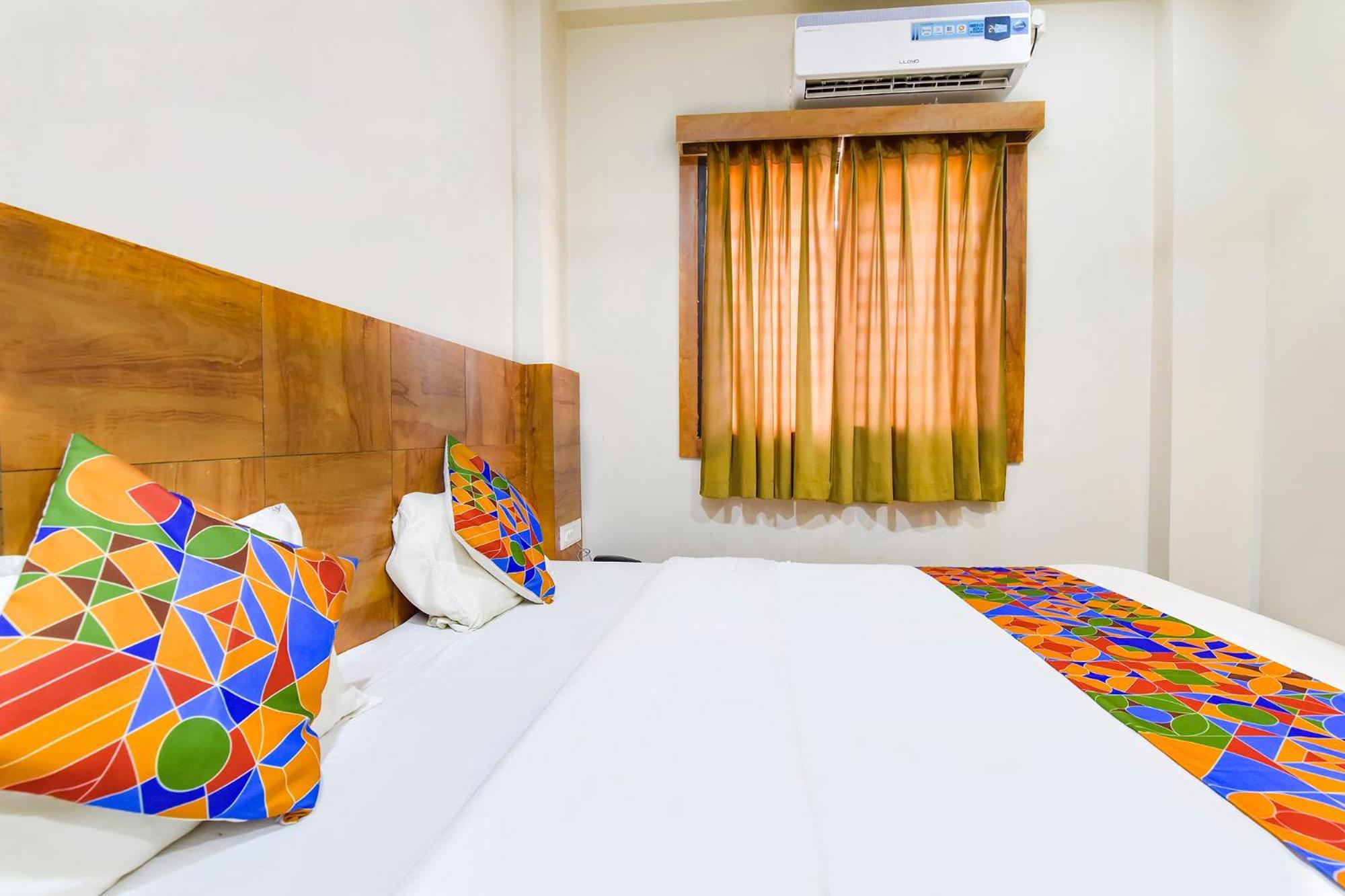 Fabexpress Nishesh Tower Hotel Ujjain Exterior foto