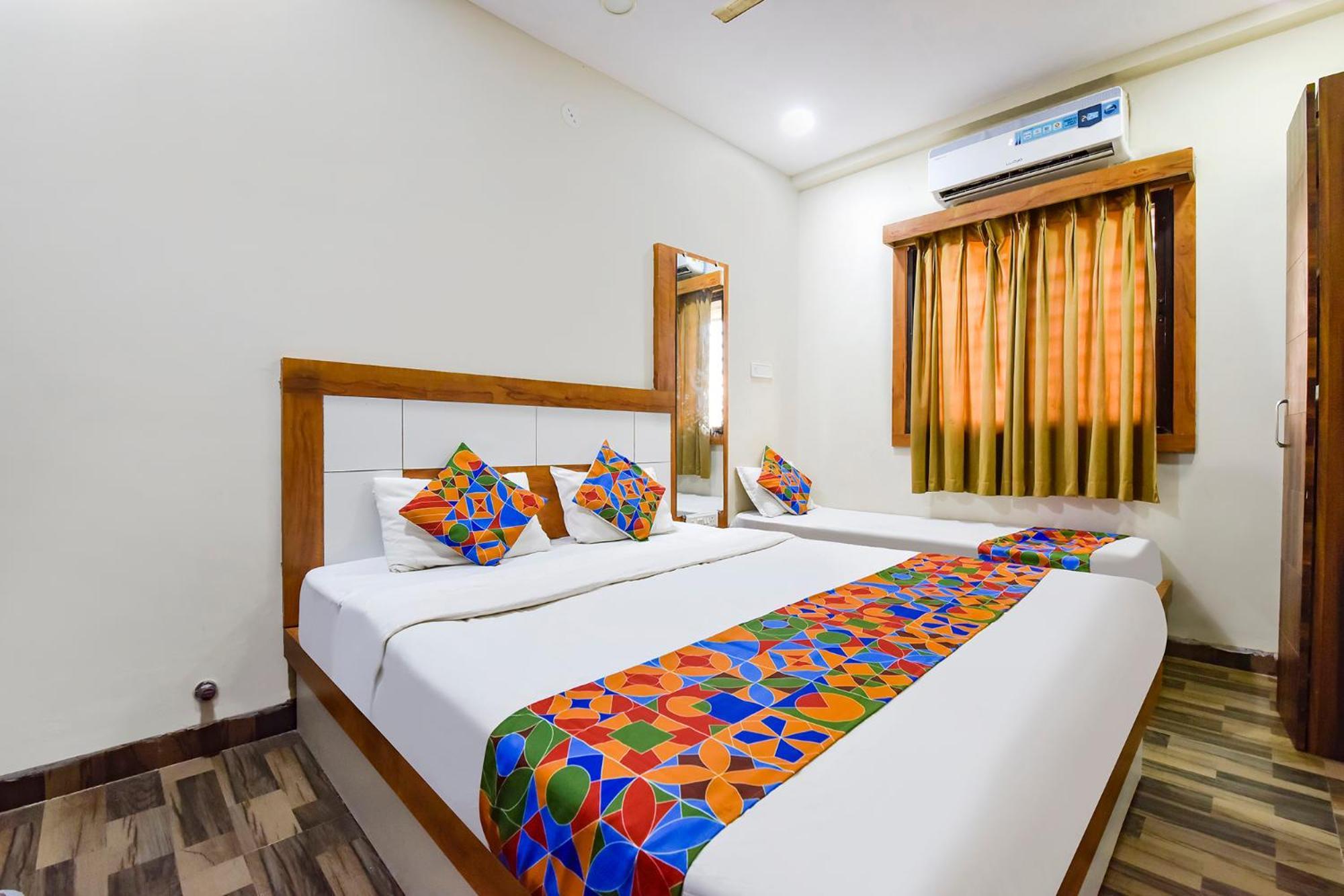 Fabexpress Nishesh Tower Hotel Ujjain Exterior foto